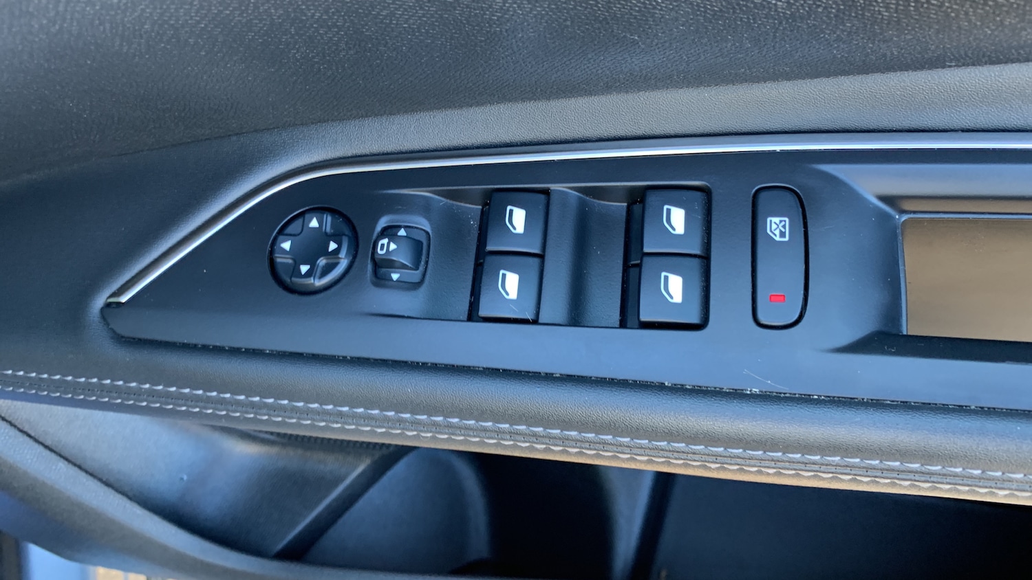 Used Peugeot 5008 2020 for sale - 77254303: Photo 22