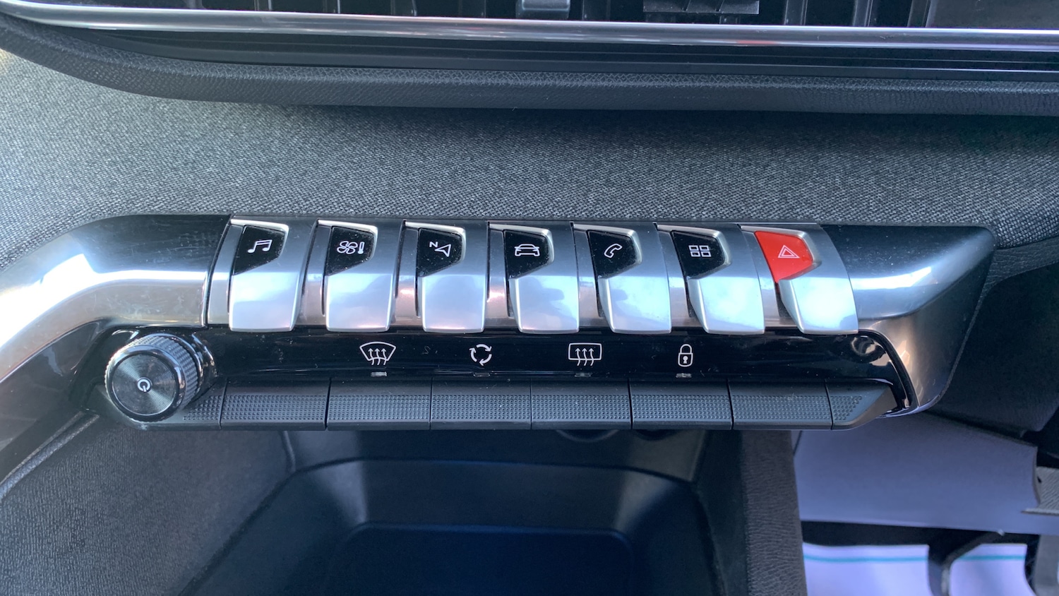 Used Peugeot 5008 2020 for sale - 77254303: Photo 40