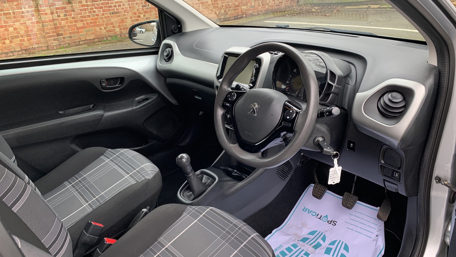 Used Peugeot 108 2016 for sale - 77613606: Photo 11