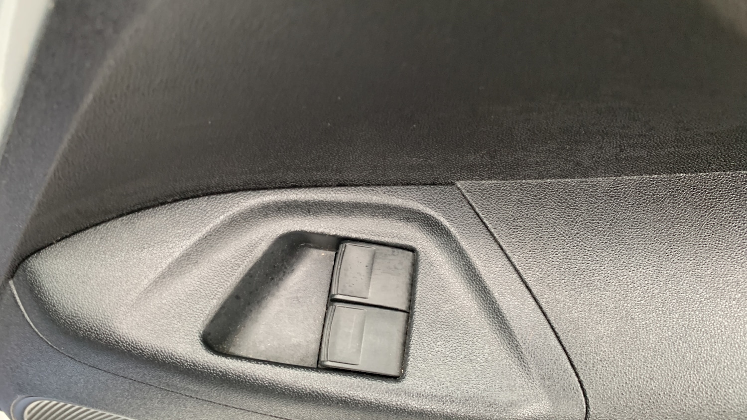 Used Peugeot 108 2016 for sale - 77613606: Photo 22