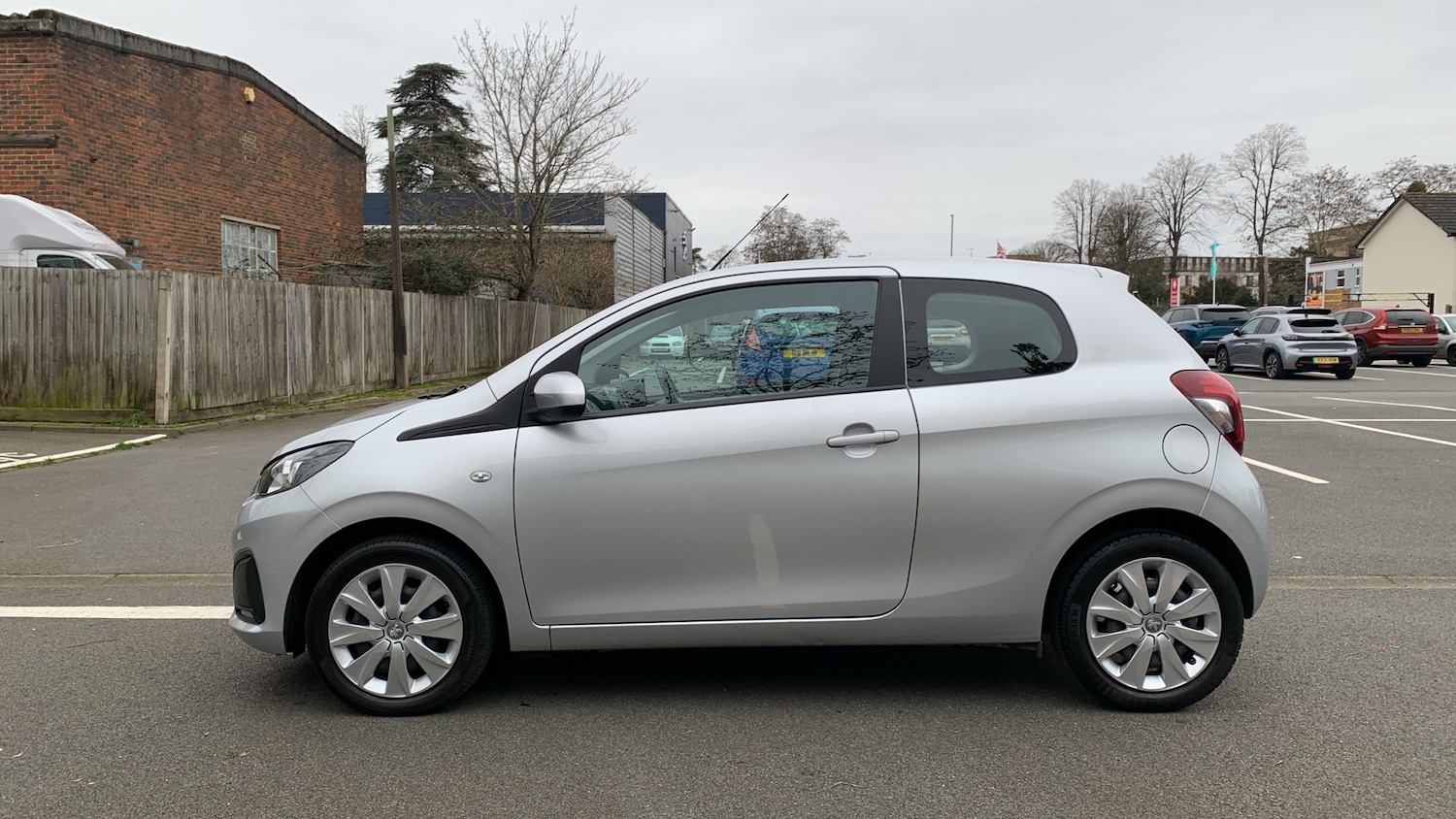 Used Peugeot 108 2016 for sale - 77613606: Photo 6