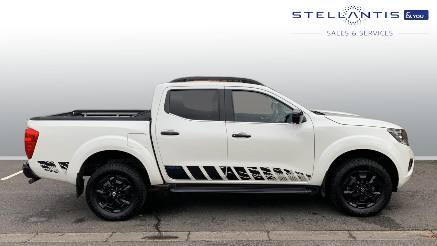 Used Nissan Navara 2021 for sale - 76458420: Photo 2