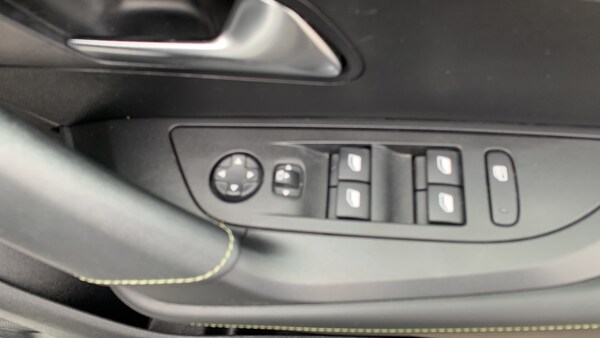 Used Peugeot 2008 2022 for sale - 76180065: Photo 22