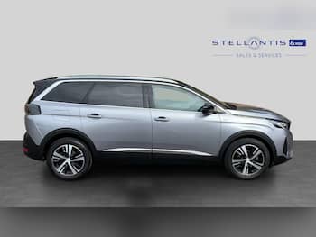 Used Peugeot 5008 2023 for sale - 79832026: Photo