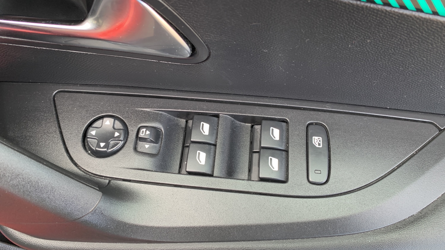 Used Peugeot 2008 2023 for sale - 77825856: Photo 22