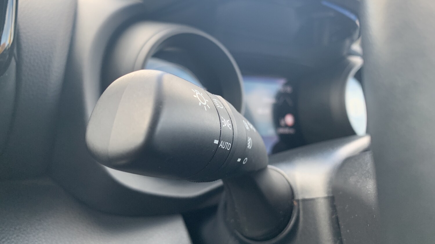 Used Toyota Yaris 2023 for sale - 77647409: Photo 27