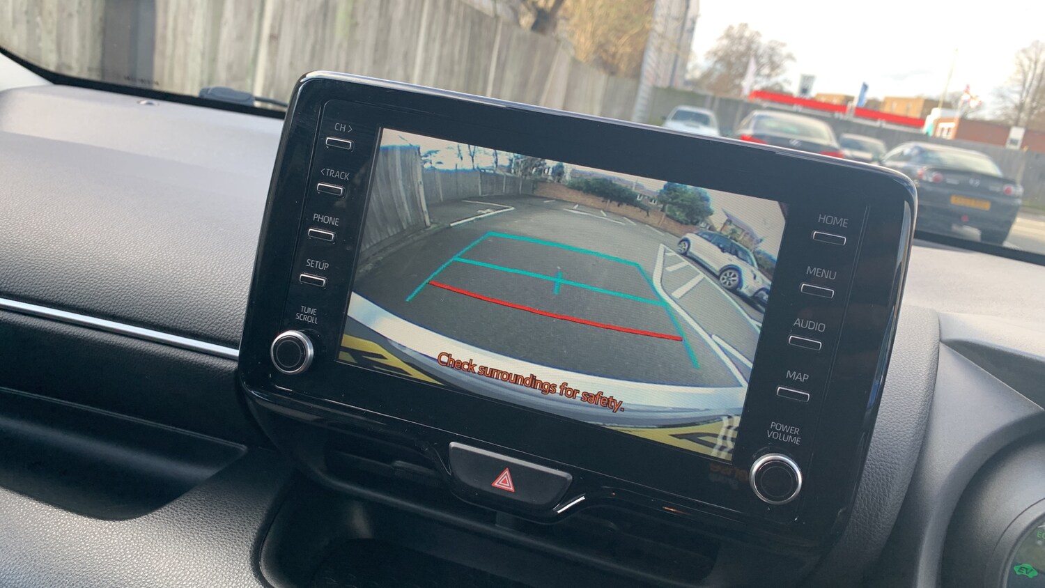 Used Toyota Yaris 2023 for sale - 77647409: Photo 29