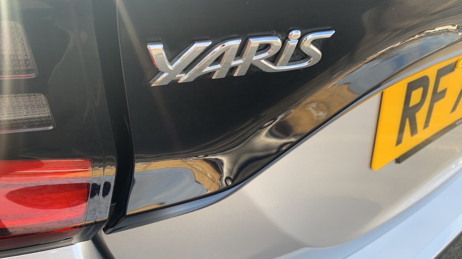 Used Toyota Yaris 2023 for sale - 77647409: Photo 44