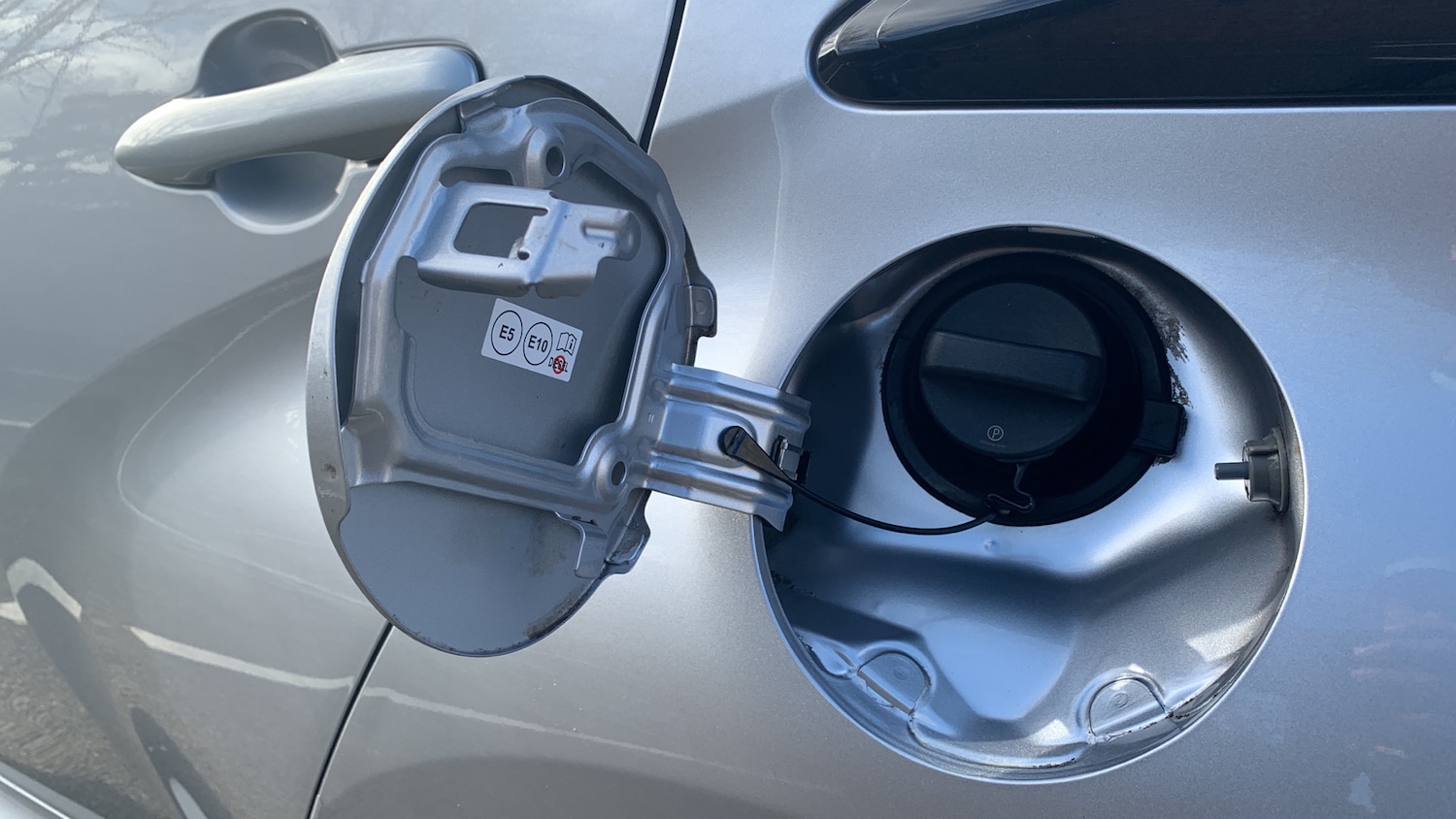 Used Toyota Yaris 2023 for sale - 77647409: Photo 51