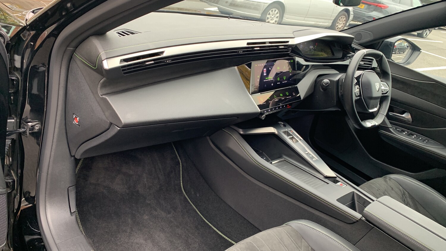 Used Peugeot 408 2024 for sale - 76241112: Photo 12