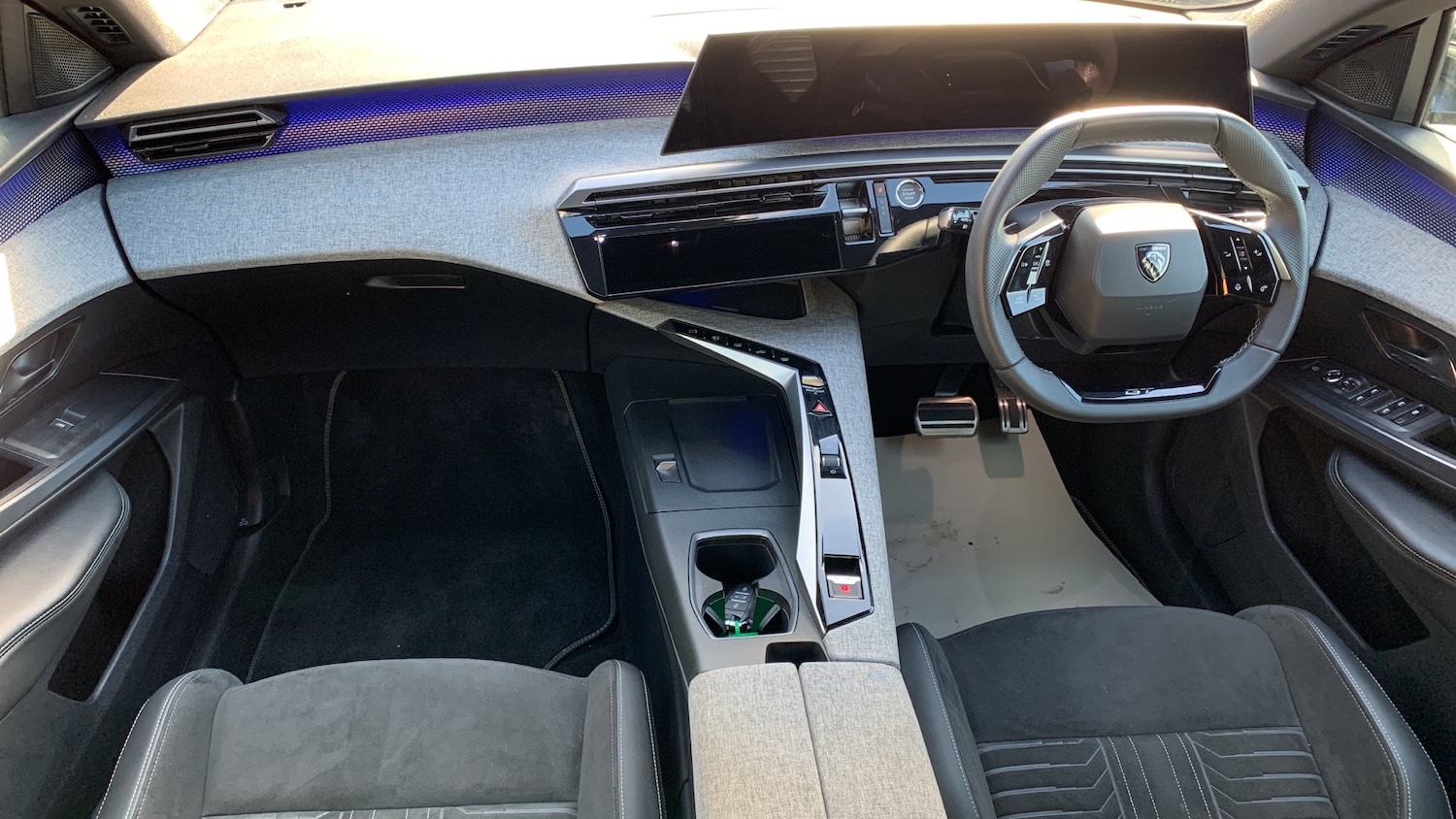 Used Peugeot 5008 2024 for sale - 76359089: Photo 4