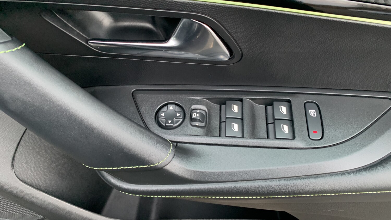 Used Peugeot 2008 2024 for sale - 77176153: Photo 22