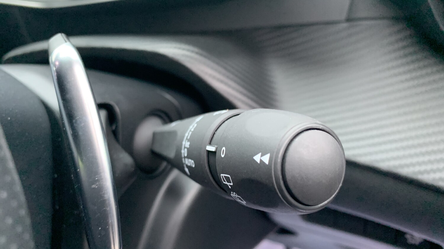 Used Peugeot 2008 2024 for sale - 77176153: Photo 28