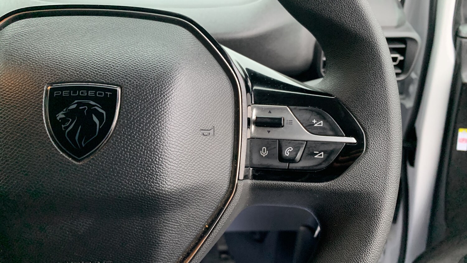 Used Peugeot Partner 2024 for sale - 77332388: Photo 24