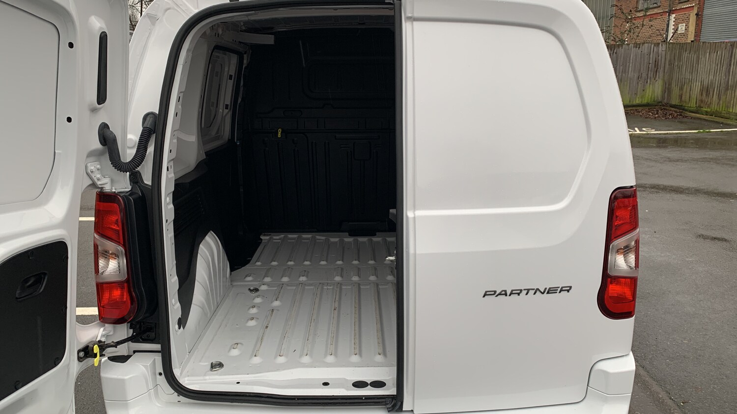 Used Peugeot Partner 2024 for sale - 77332388: Photo 43