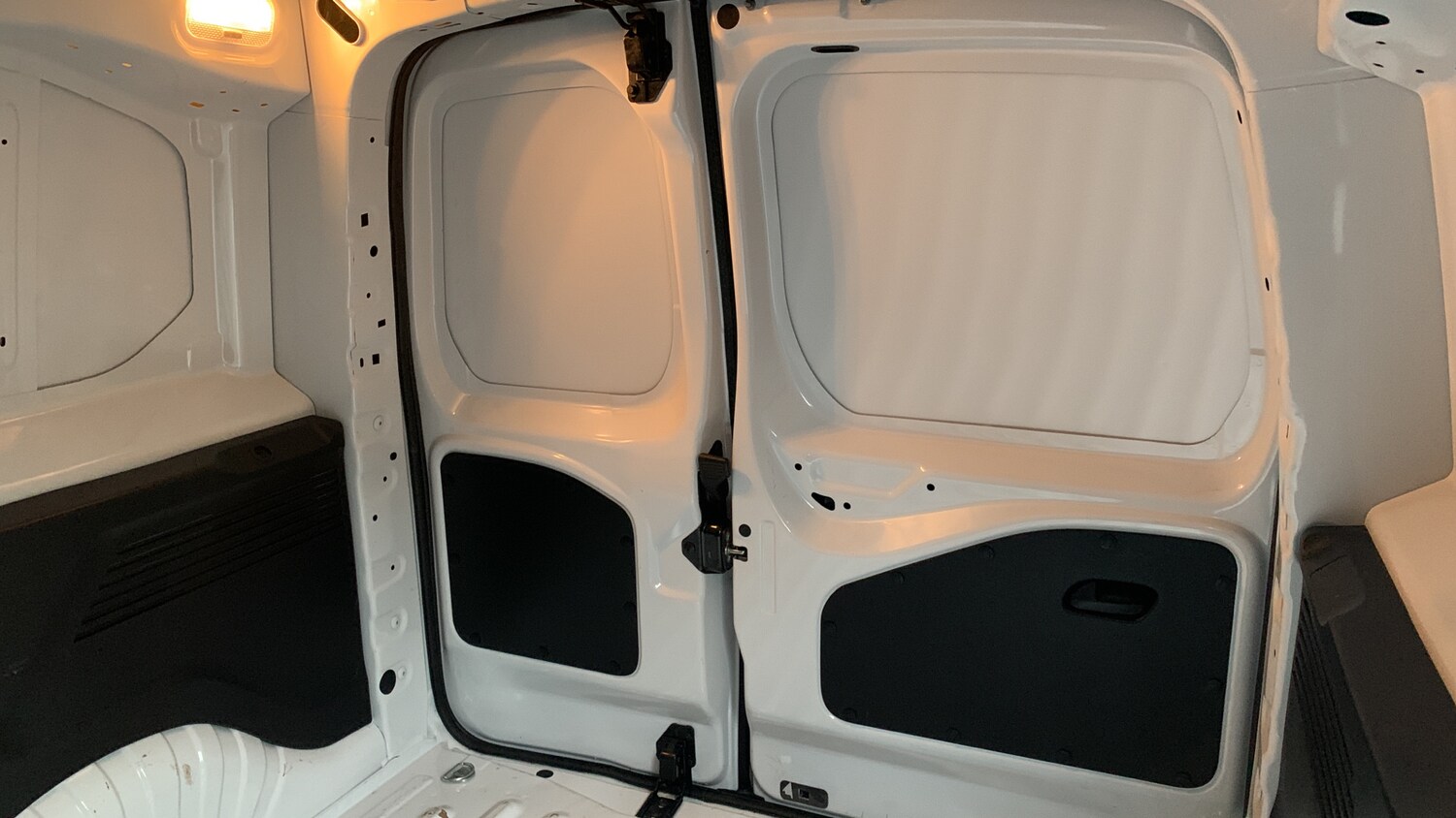 Used Peugeot Partner 2024 for sale - 77332388: Photo 53