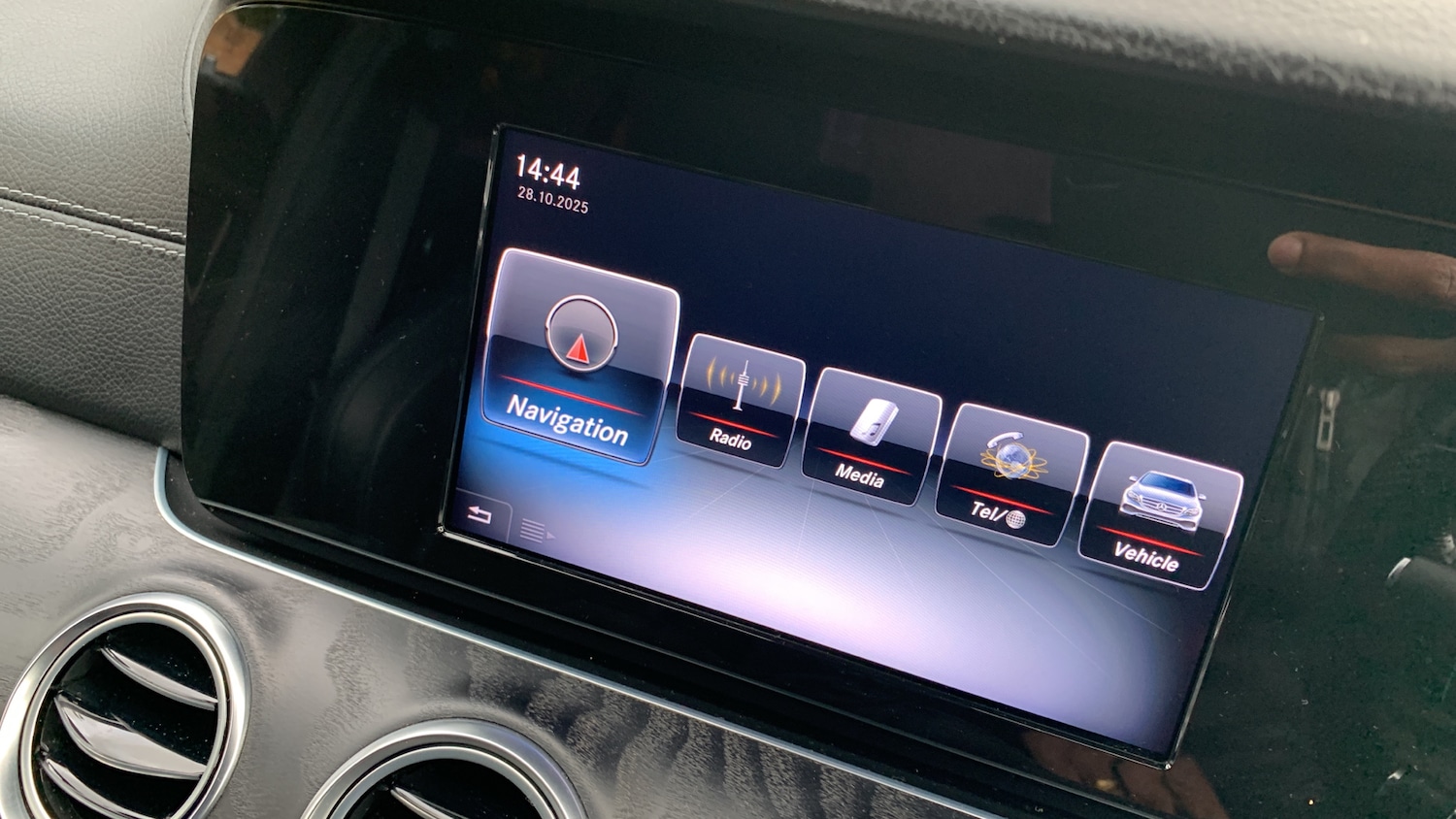 Used Mercedes-Benz E Class 2017 for sale - 76400045: Photo 31