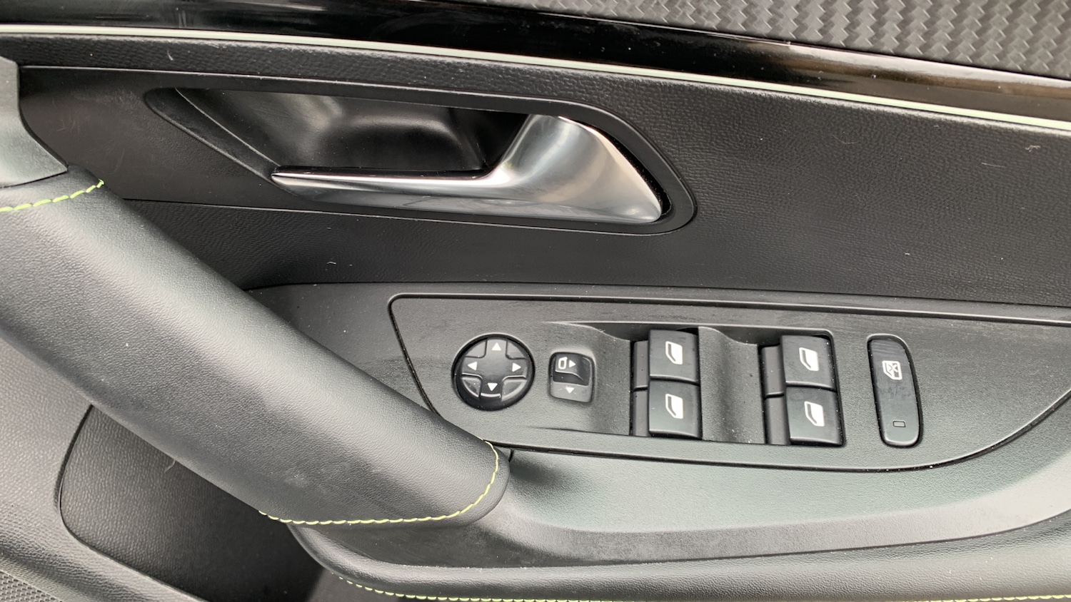 Used Peugeot 2008 2023 for sale - 76123548: Photo 22