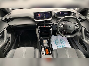 Used Peugeot 2008 2023 for sale - 76123548: Photo 4