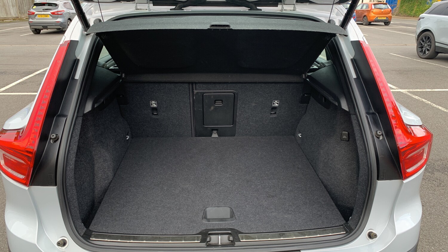 Used Volvo XC40 2022 for sale - 75811422: Photo 19