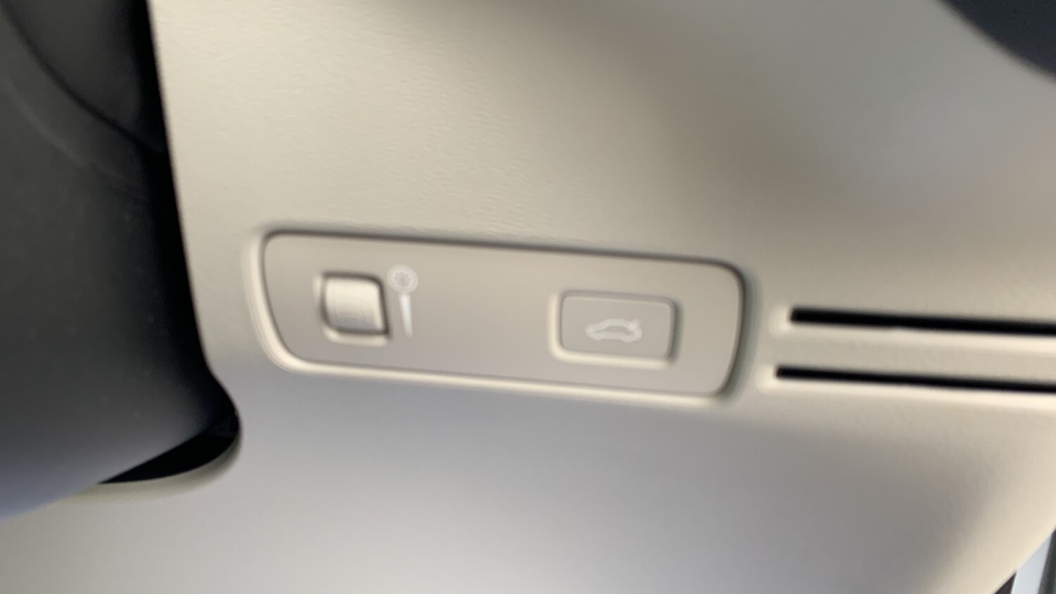 Used Volvo XC40 2022 for sale - 75811422: Photo 34