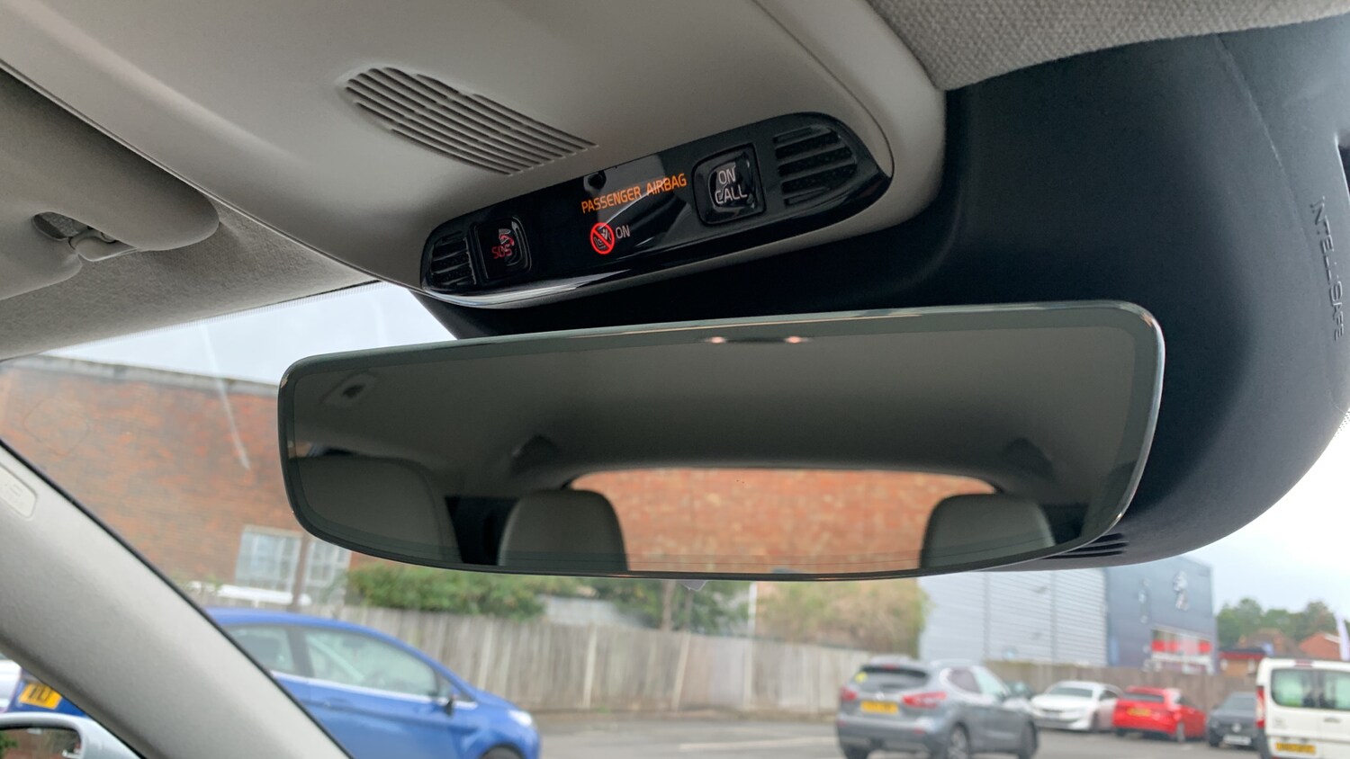 Used Volvo XC40 2022 for sale - 75811422: Photo 37