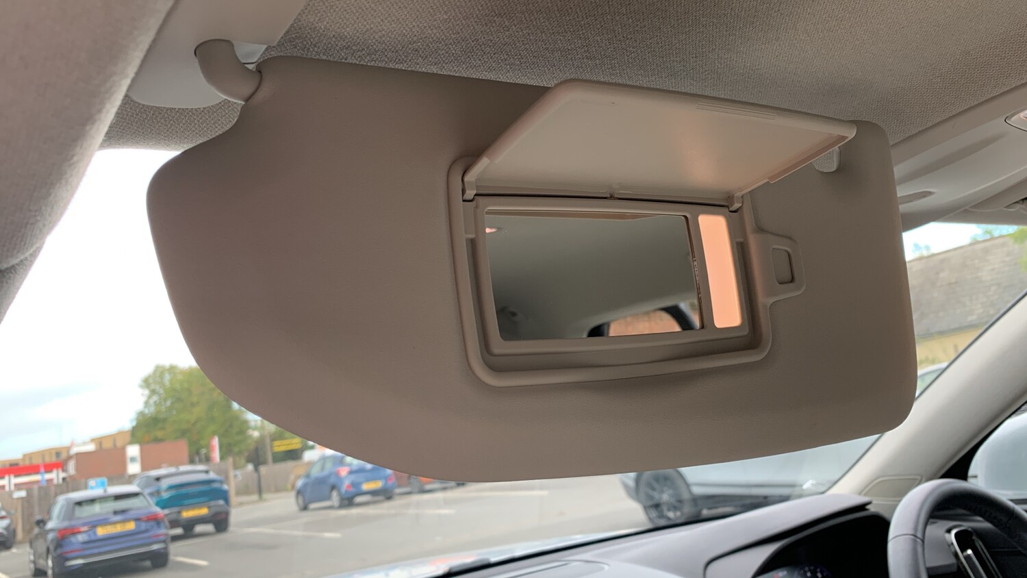 Used Volvo XC40 2022 for sale - 75811422: Photo 38