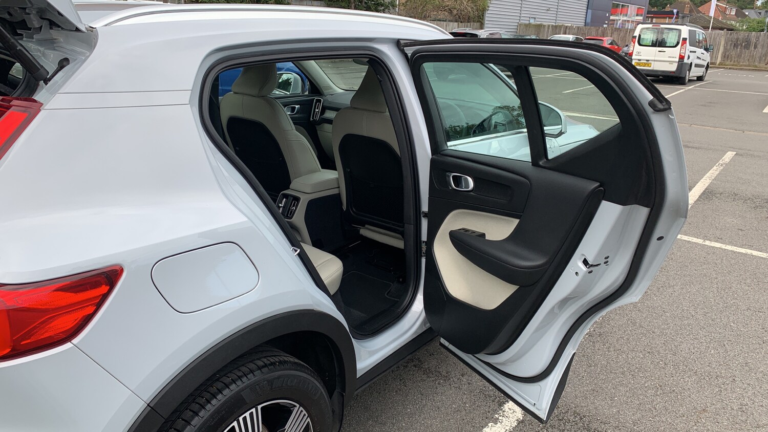 Used Volvo XC40 2022 for sale - 75811422: Photo 52