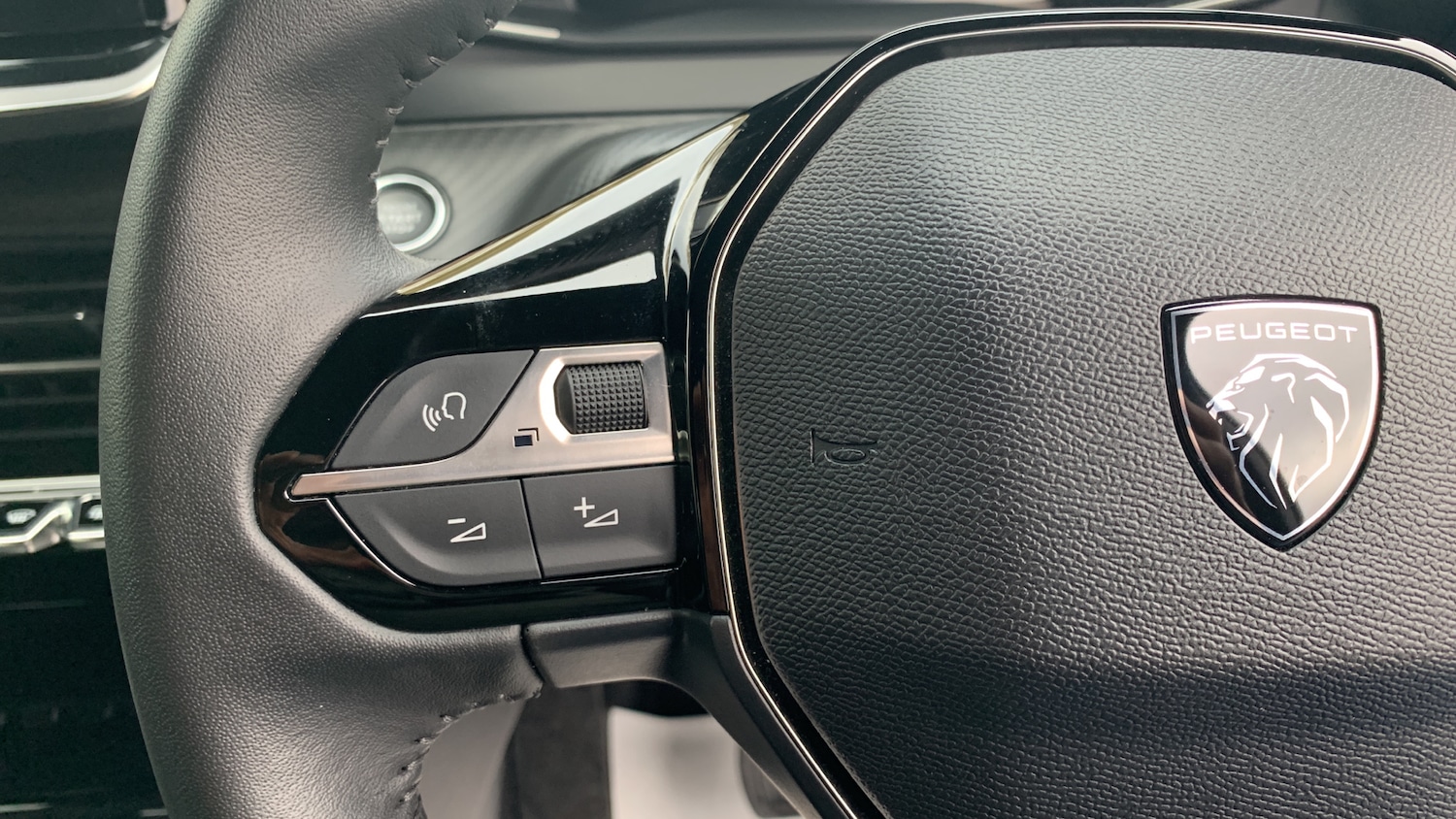 Used Peugeot 2008 2024 for sale - 76574311: Photo 23