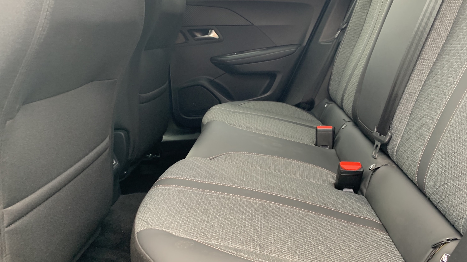 Used Peugeot 2008 2024 for sale - 76574311: Photo 33