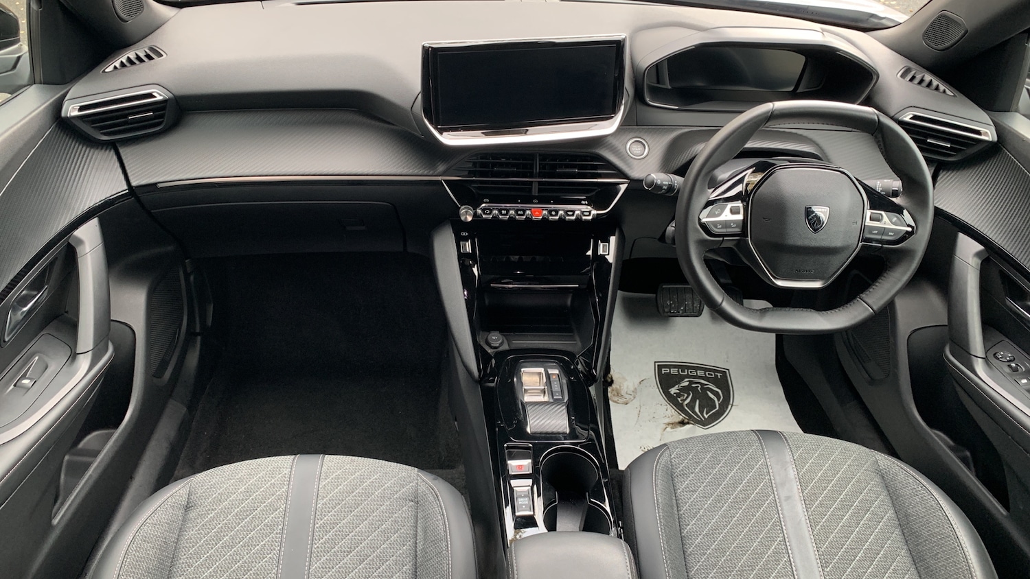 Used Peugeot 2008 2024 for sale - 76574311: Photo 4