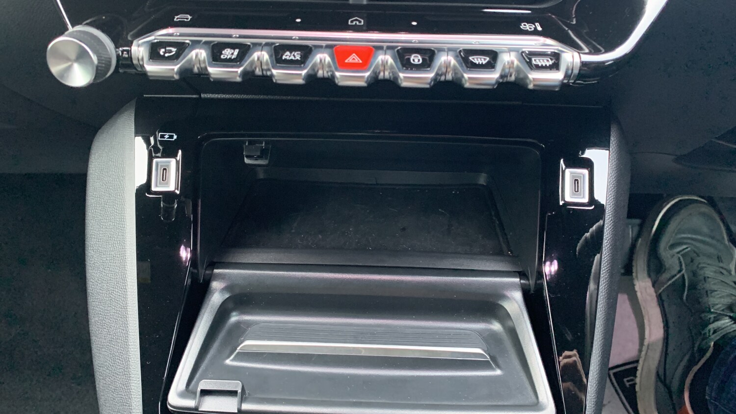 Used Peugeot 2008 2024 for sale - 76574311: Photo 49