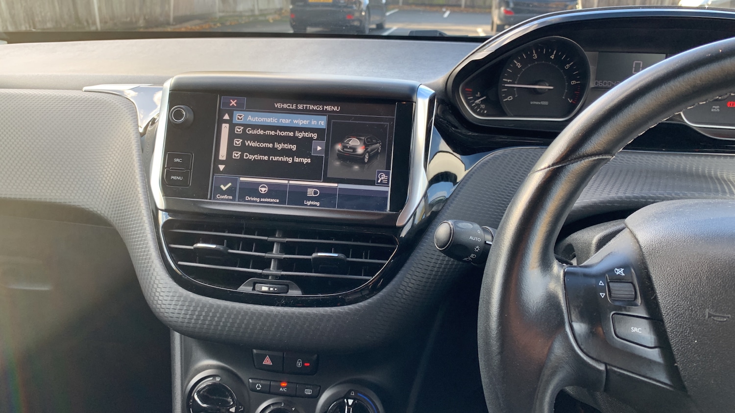 Used Peugeot 208 2017 for sale - 76500502: Photo 10