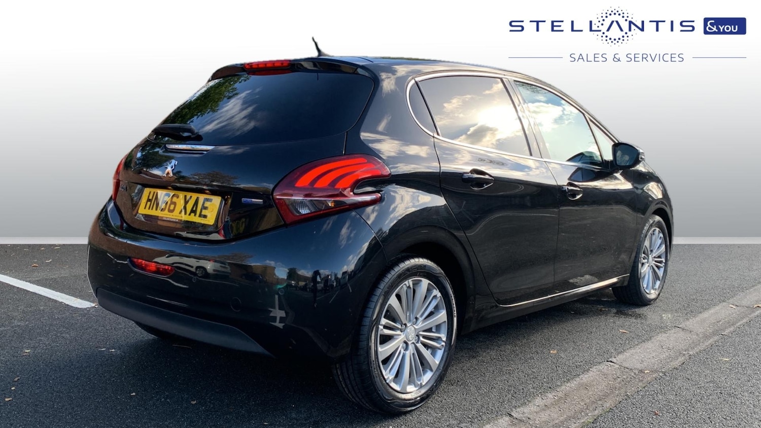 Used Peugeot 208 2017 for sale - 76500502: Photo 3