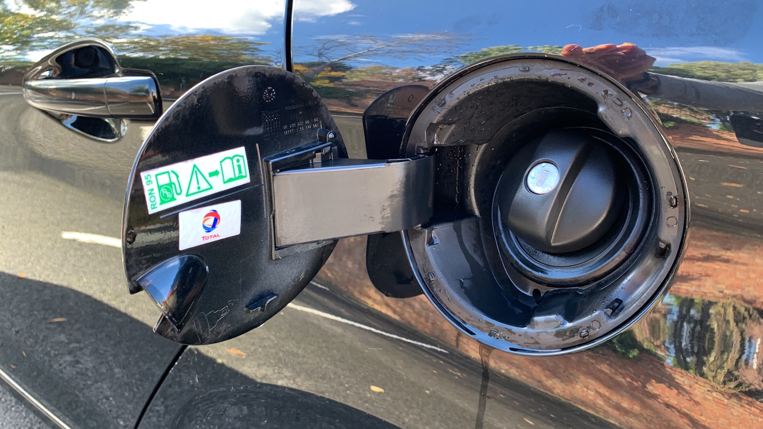 Used Peugeot 208 2017 for sale - 76500502: Photo 51