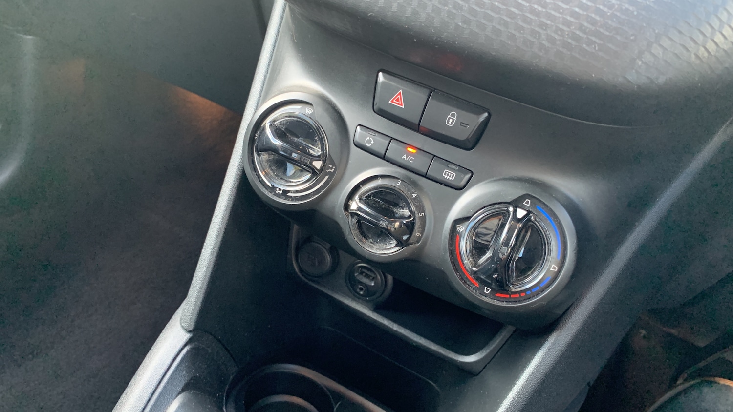 Used Peugeot 208 2017 for sale - 76500502: Photo 56