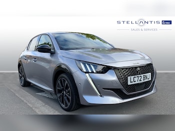 Peugeot - 208