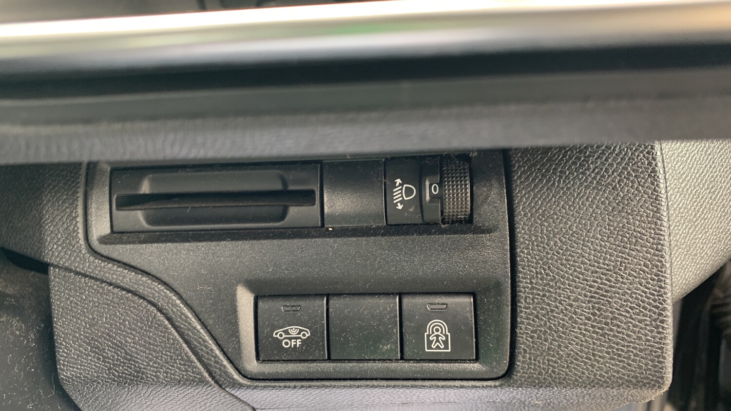 Used Peugeot 5008 2018 for sale - 77754916: Photo 34