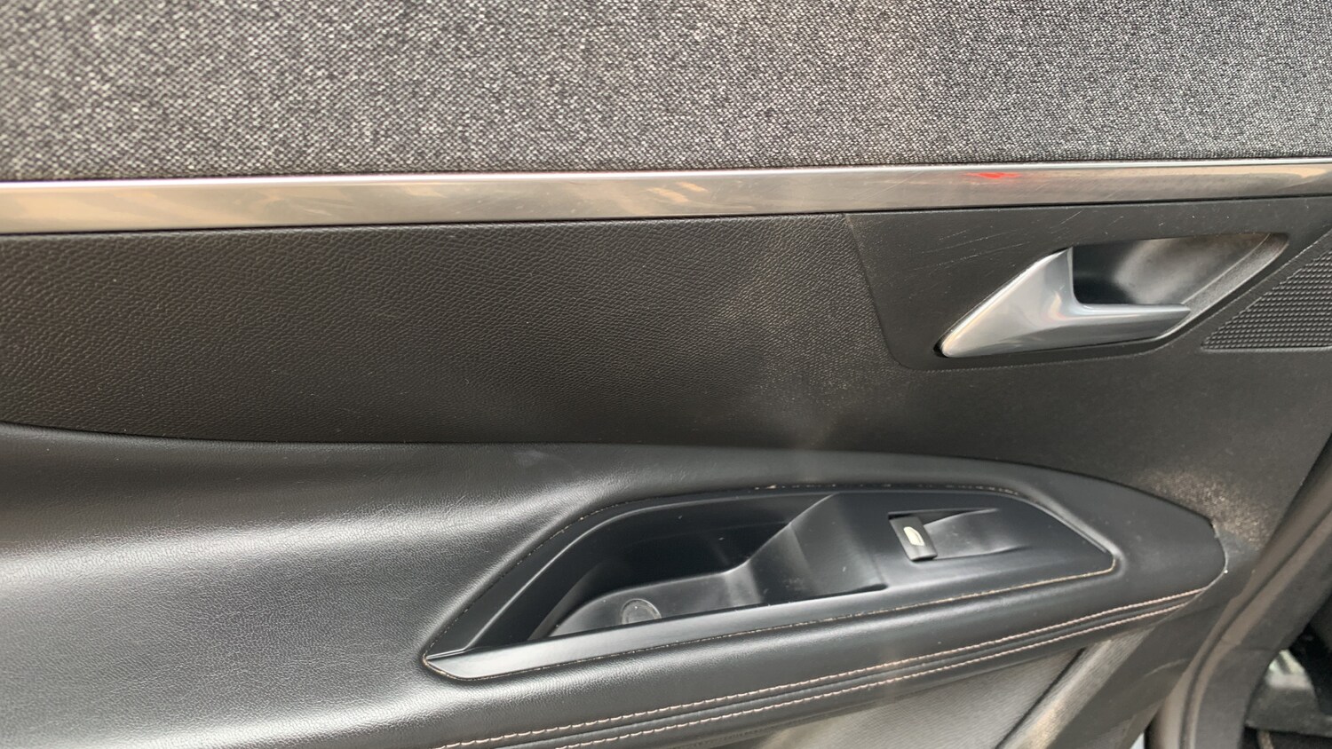 Used Peugeot 5008 2018 for sale - 77754916: Photo 41