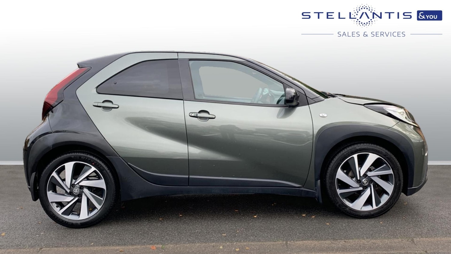 Used Toyota Aygo X 2022 for sale - 76574437: Photo 2