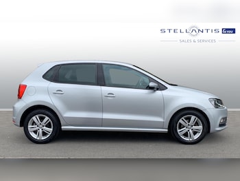Used Volkswagen Polo 2017 for sale - 75610271: Photo