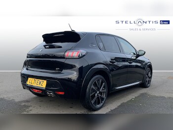 Used Peugeot 208 2021 for sale - 77397010: Photo