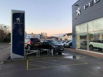 Used Peugeot 2008 2024 for sale - 73184831: Photo