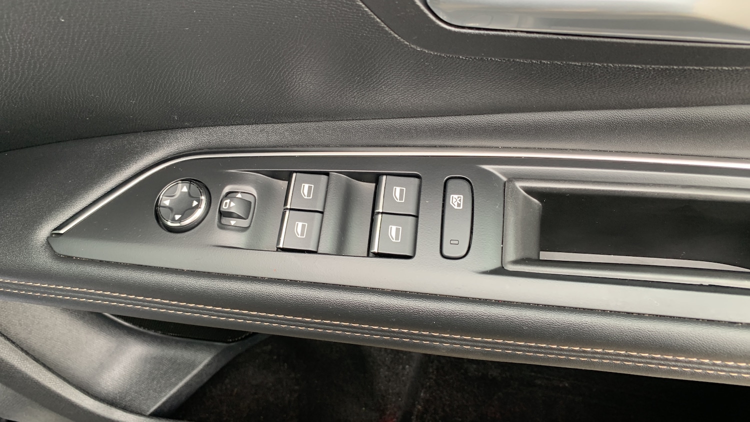 Used Peugeot 3008 2022 for sale - 77659714: Photo 22