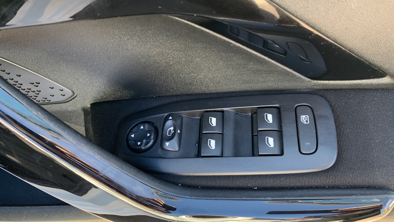 Used Peugeot 208 2019 for sale - 76350366: Photo 22
