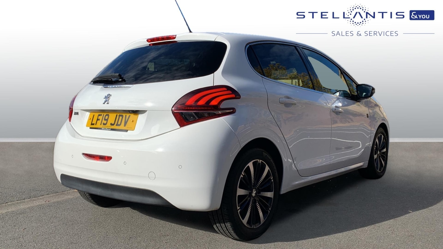 Used Peugeot 208 2019 for sale - 76350366: Photo 3