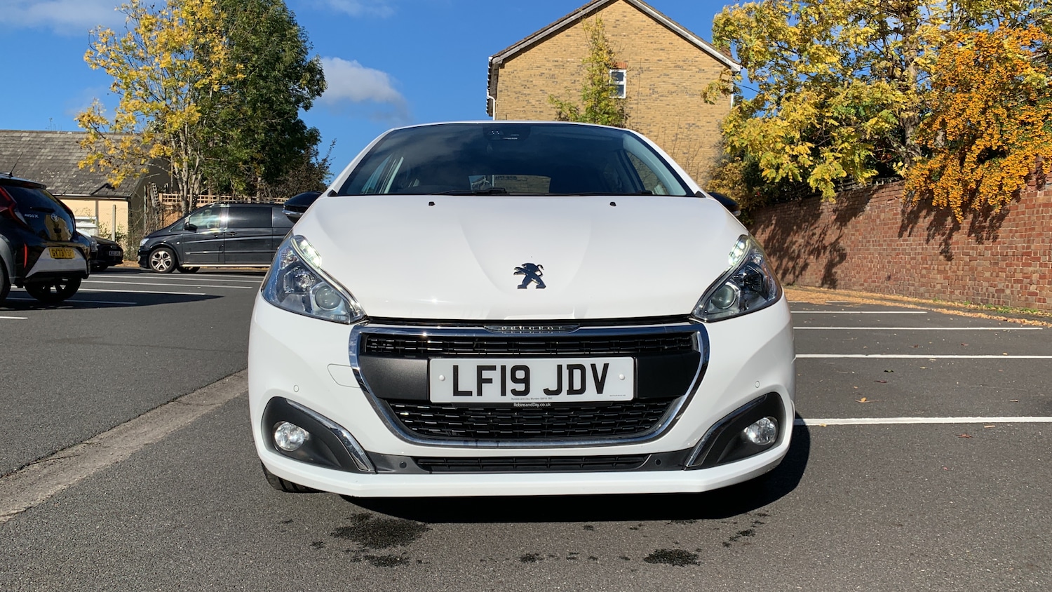 Used Peugeot 208 2019 for sale - 76350366: Photo 8