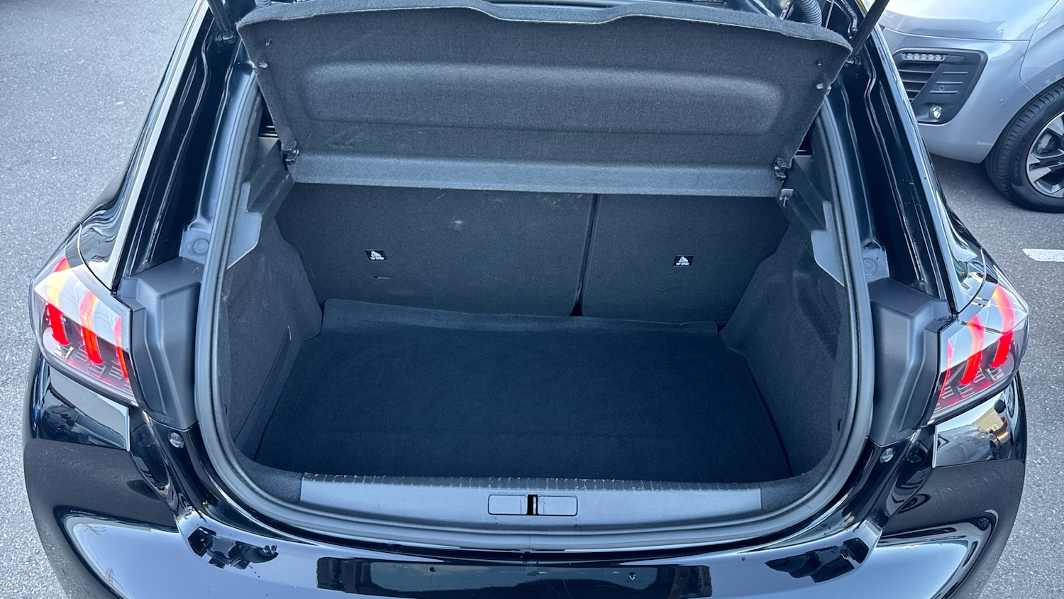 Used Peugeot 208 2022 for sale - 76647082: Photo 19