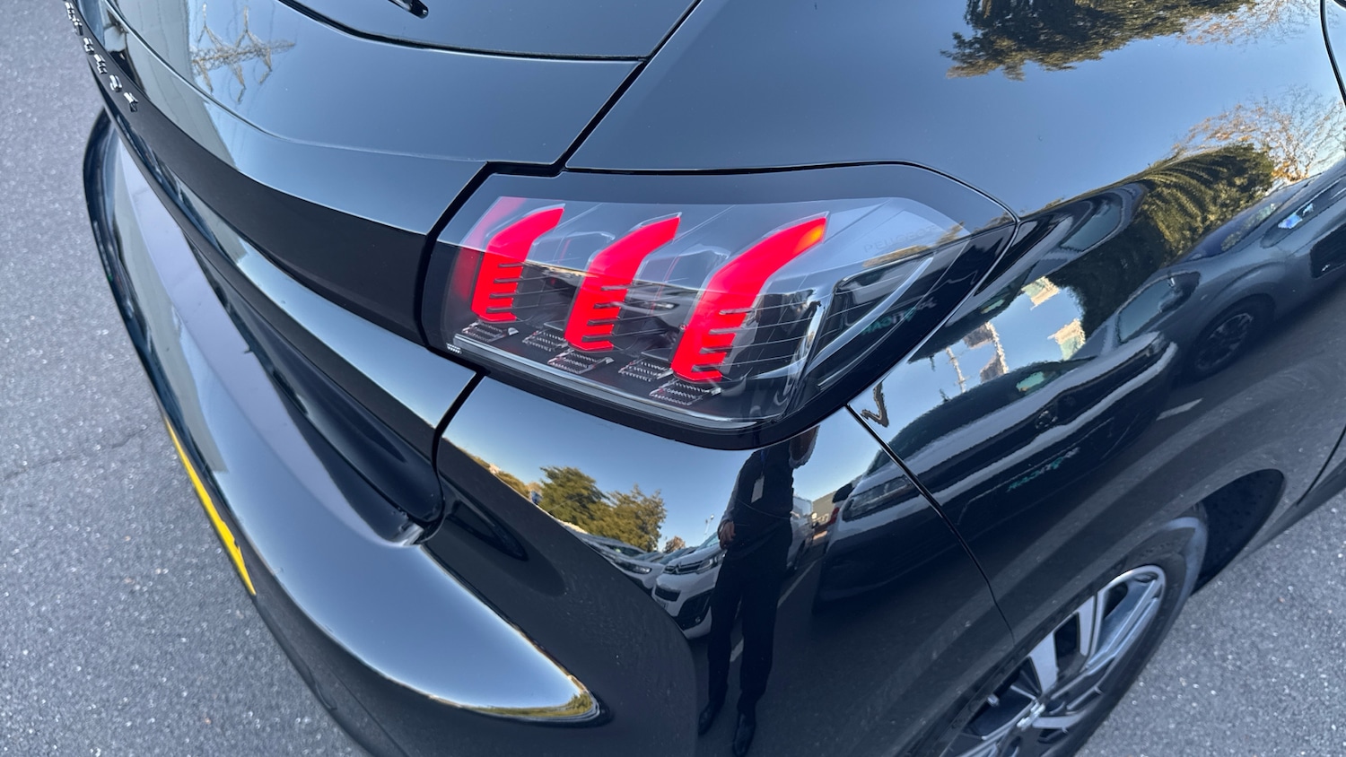 Used Peugeot 208 2022 for sale - 76647082: Photo 41