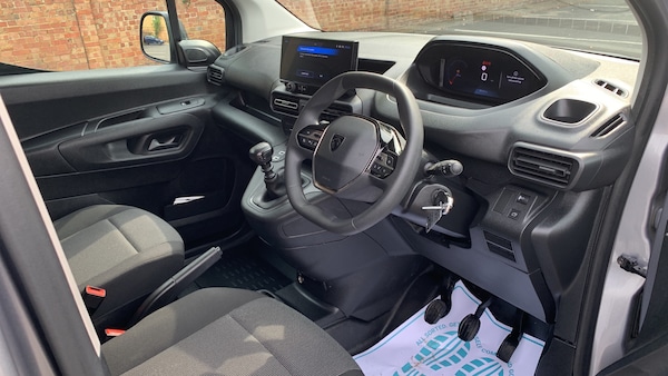 Used Peugeot Partner 2024 for sale - 75590355: Photo 11